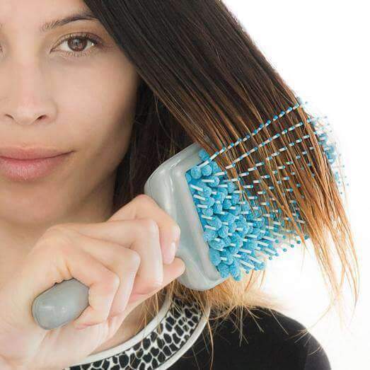 MAGIC HAIR BRUSH TOWEL