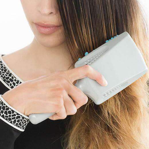 MAGIC HAIR BRUSH TOWEL